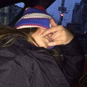 Meet your Posher, Roxanne